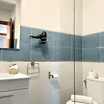 Les Roques Отель