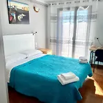 Les Roques Отель *