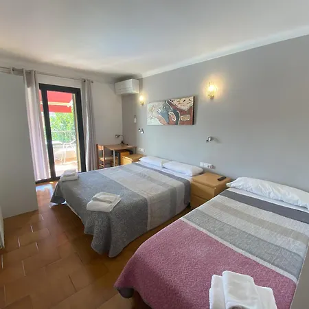 Hotell Les Roques *