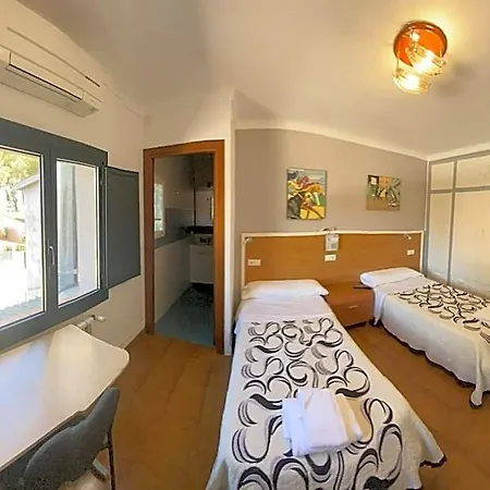 Les Roques Hotel Báscara