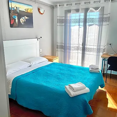 Les Roques Hotel *
