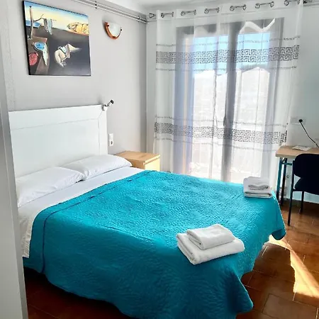 Les Roques Hotell *
