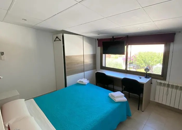 Les Roques Báscara