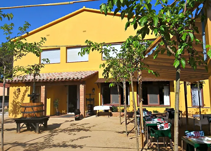 Les Roques Otel Báscara