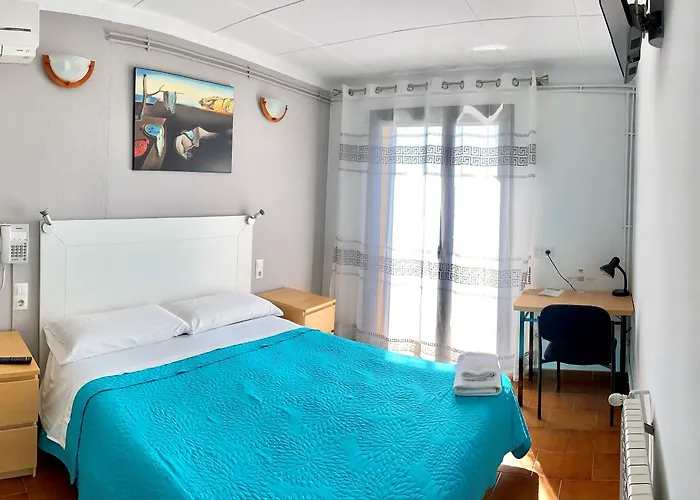 Les Roques Hotel *